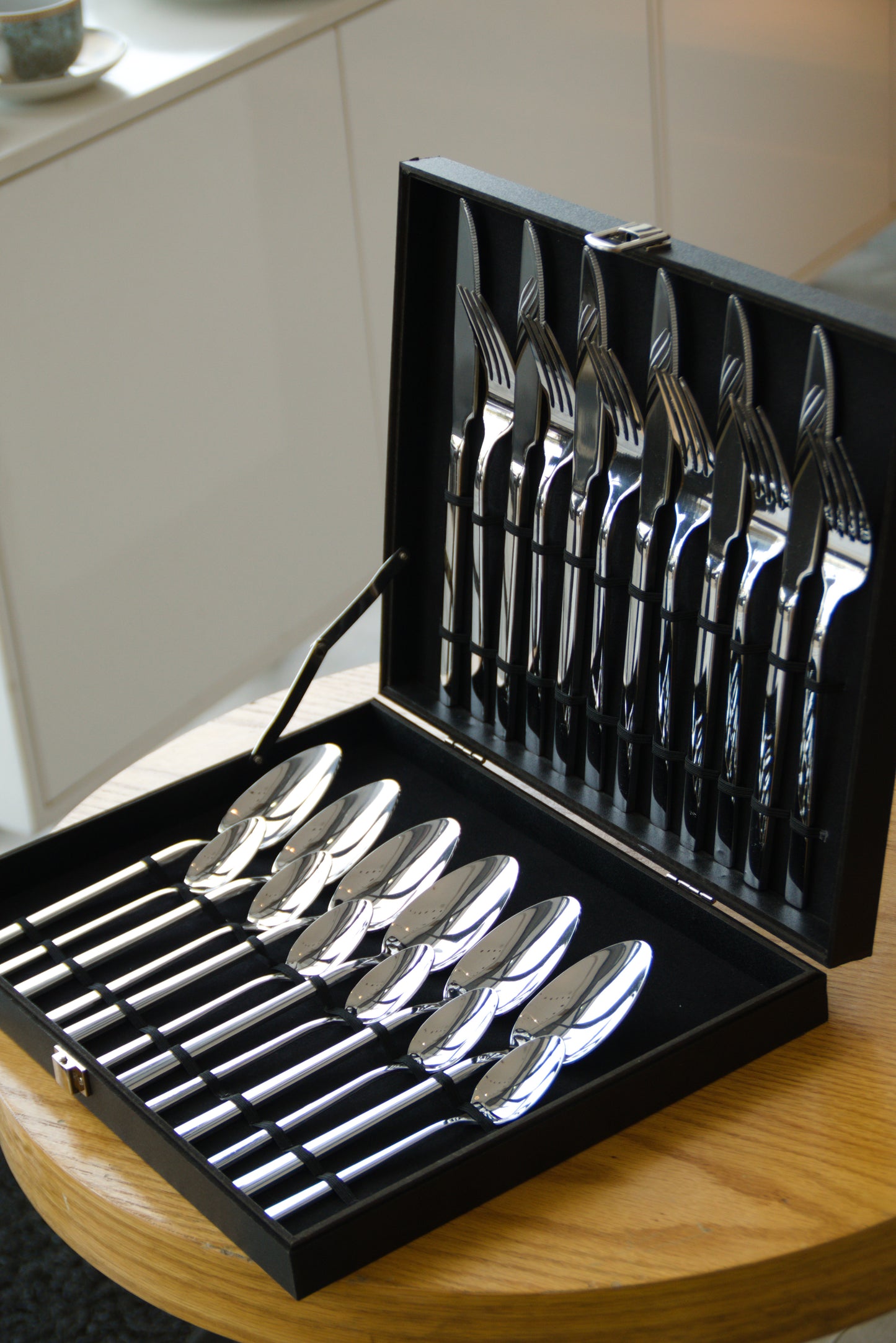 Ménagère 24 pièces TINTIN SILVER pour 6 personnes