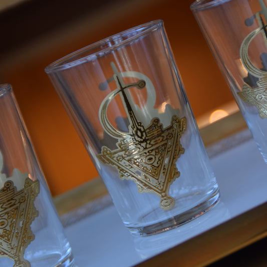 6 VERRES A THE FIBULE DORÉS