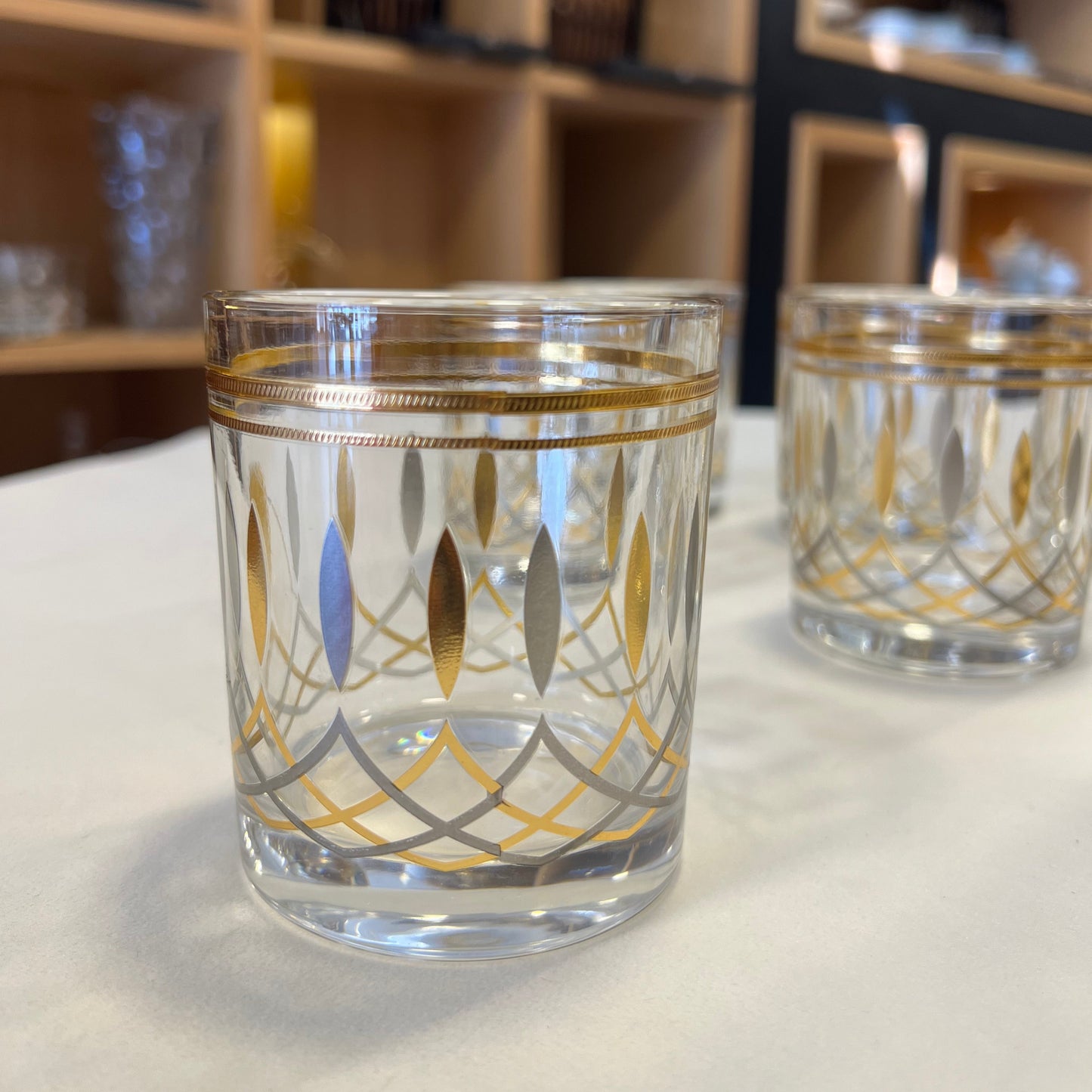 Set de 6 verre et un pichet DIAMAND