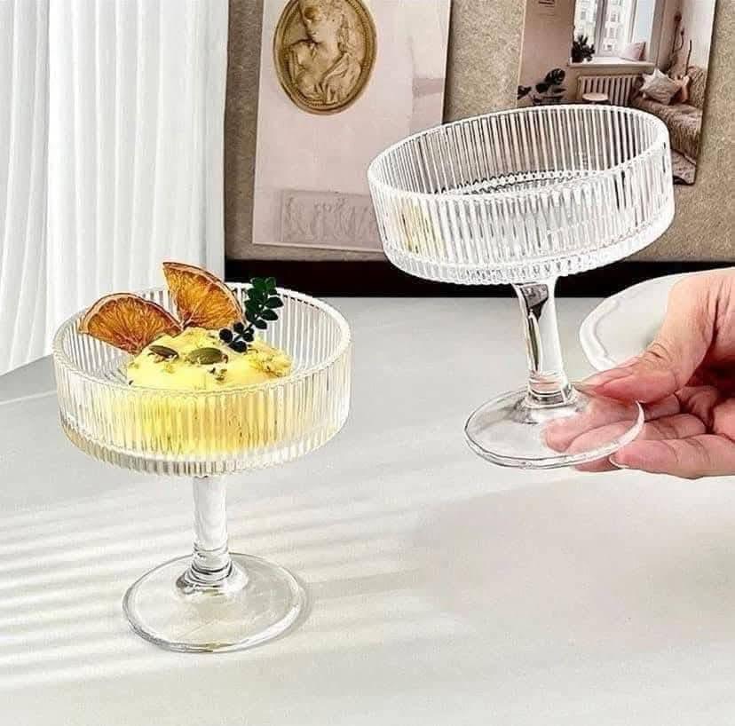 Lot de 2 Coupes en Verre Strié – Élégance & Raffinement