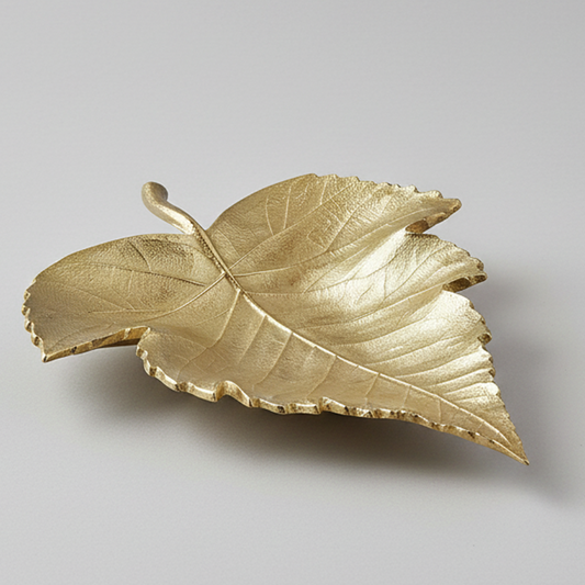 PLAT DECORATIF FEUILLE DOREE EN FORME DE CŒUR