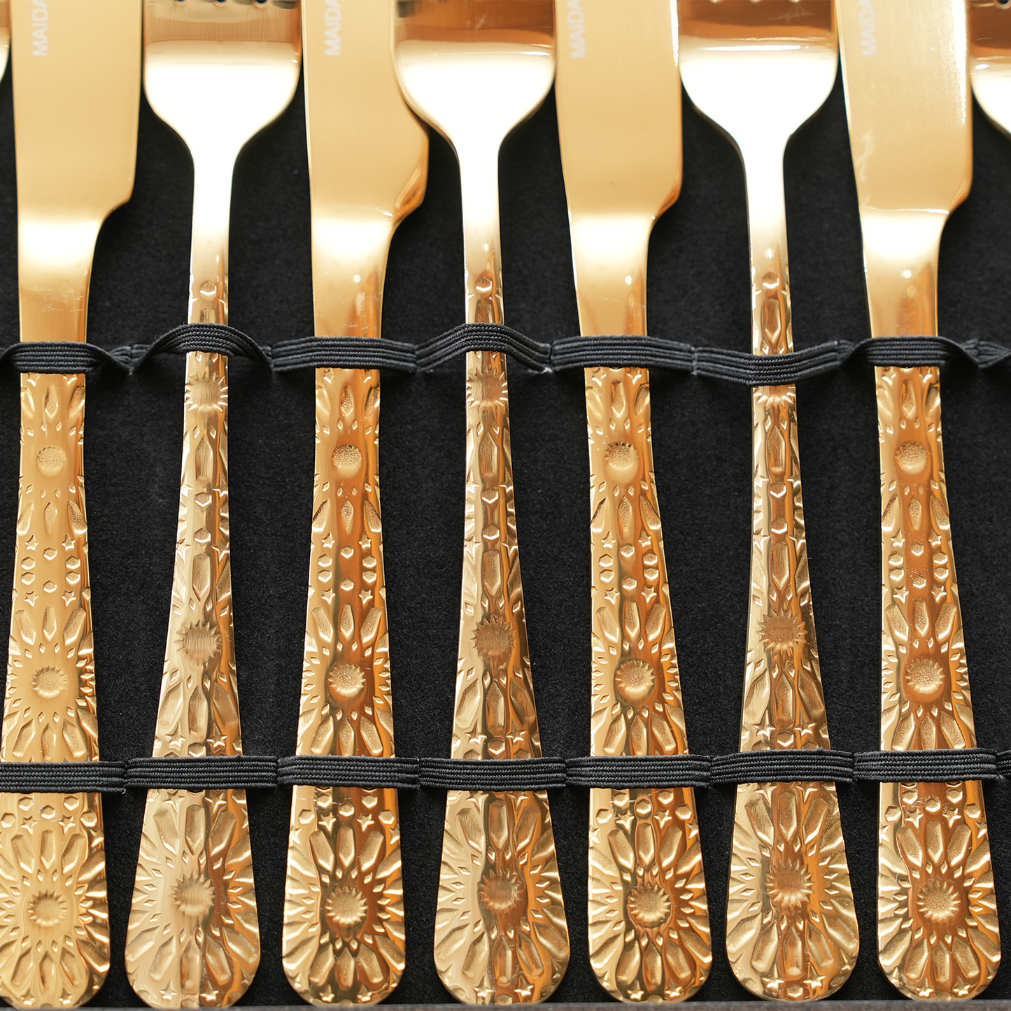 Ménagère 24 pièces en inox doré – Zellige