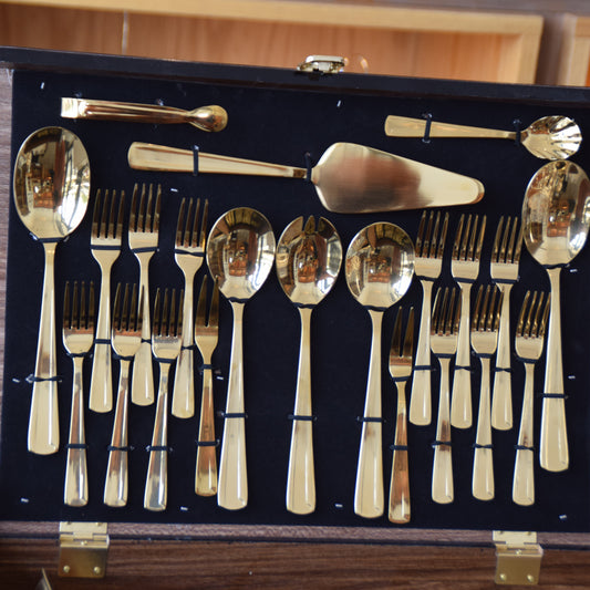 Ménagère 72 pièces en Inox