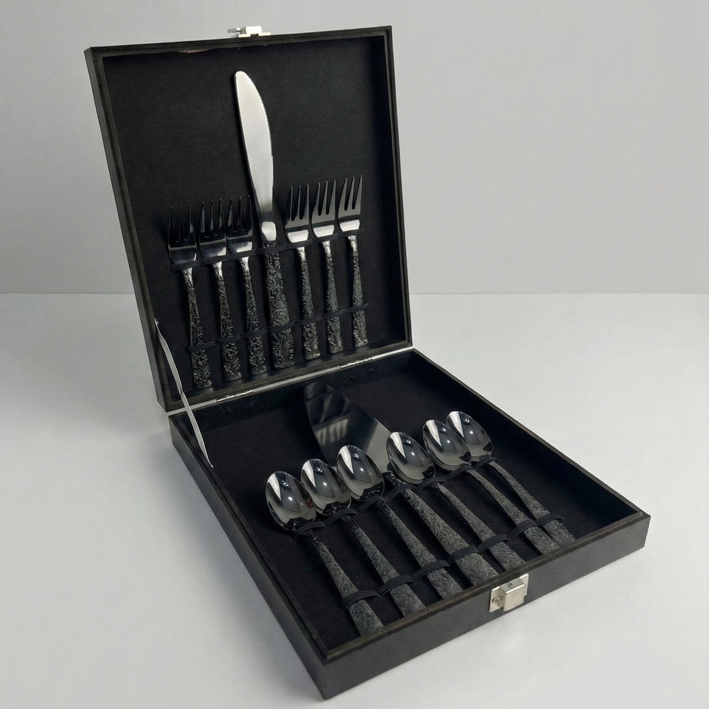 Ménagère à gâteau 14 pièces – Santamarta Black