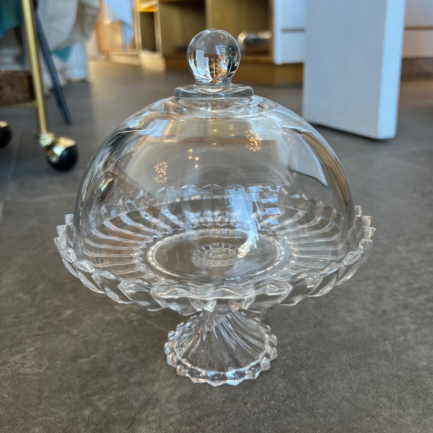 Bonbonnière sur pied – Luxury